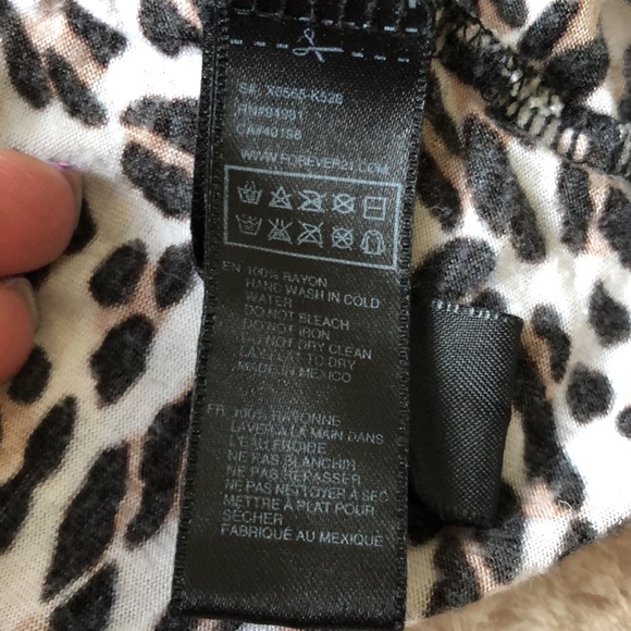 Forever 21 Juniors Racerback Tank, Medium Leopard - Picture 8 of 8
